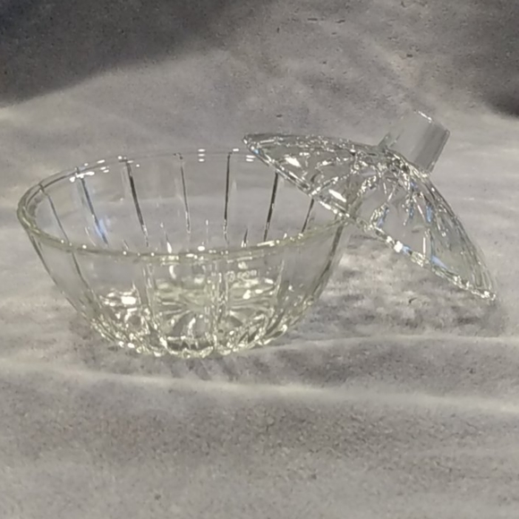Great Gift! Vintage Crystal Dish - Picture 2 of 4